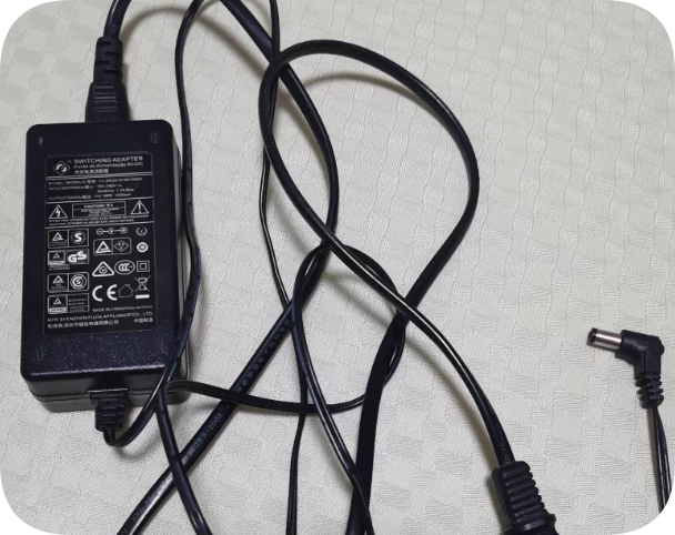 *Brand NEW*Suitable for FJ Switching Power Adapter 15V 1000mA Round-Plug Piano Charger Model FJ-SW20261501000D